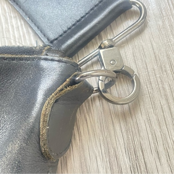 RUDSAK Black Crossbody Bag with Adjustable Strap - Picture 3 of 9